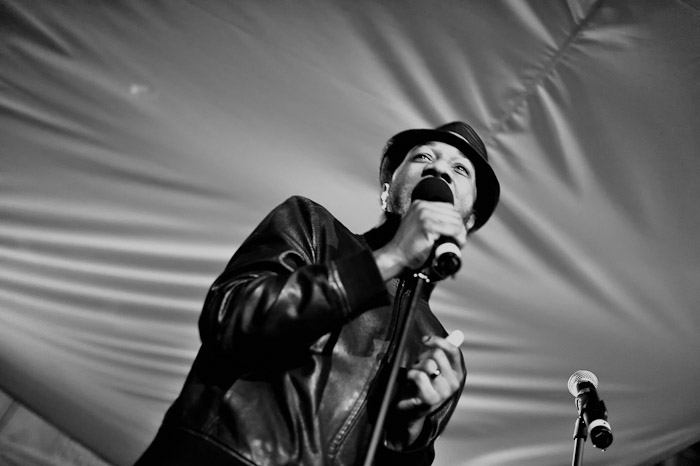 Aloe Blacc and Maya Jupiter live