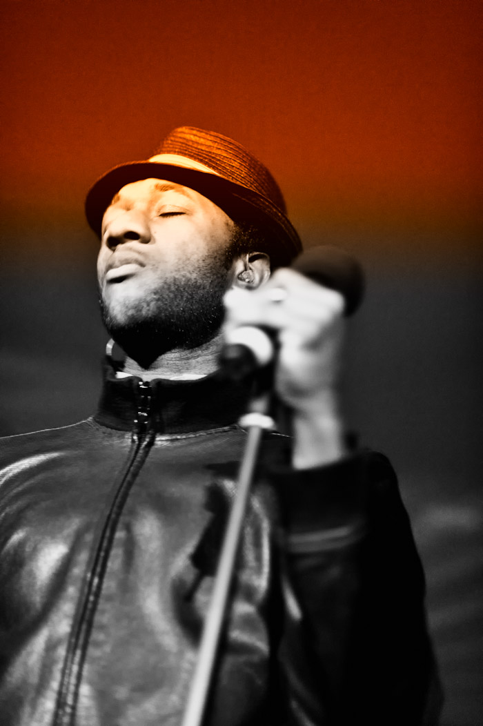 Aloe Blacc and Maya Jupiter live