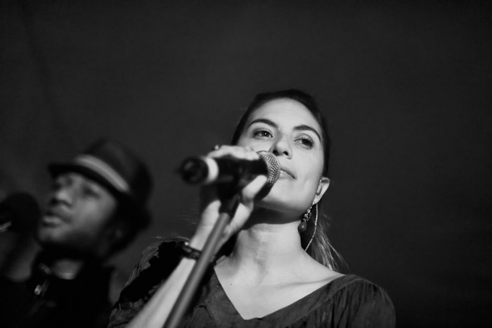 Aloe Blacc and Maya Jupiter live