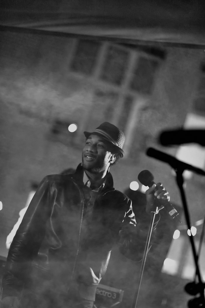 Aloe Blacc and Maya Jupiter live